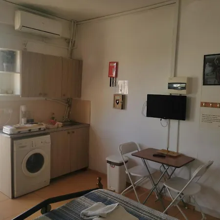 Nicosia Rooms Studios Apartment