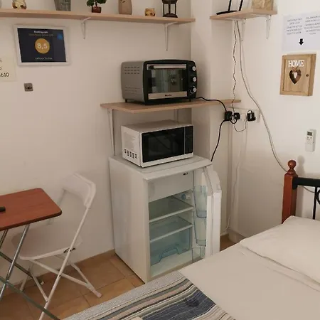 Nicosia Rooms Studios * Nicosia