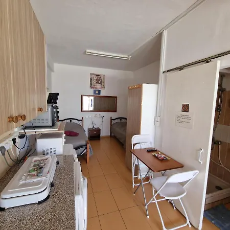 Nicosia Rooms Studios * Nicosia