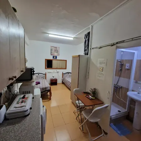 Nicosia Rooms Studios * Nicosia