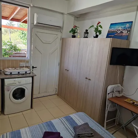 Nicosia Rooms Studios Apartment *