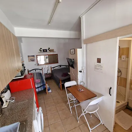 Apartmán Nicosia Rooms Studios *