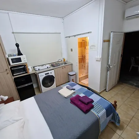 Nicosia Rooms Studios Apartmán *